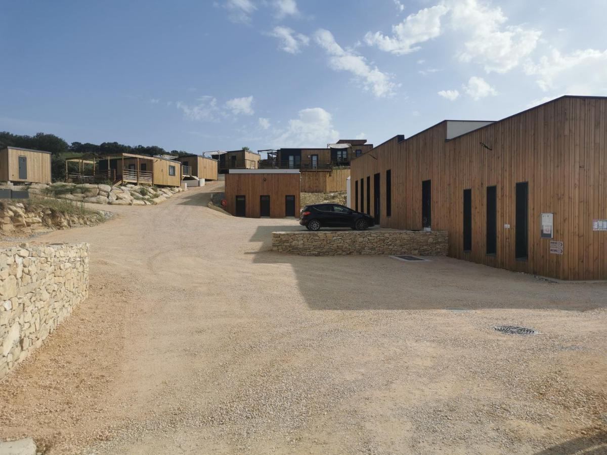 Camping Les Lodges Du Lagon Calvisson Exteriör bild