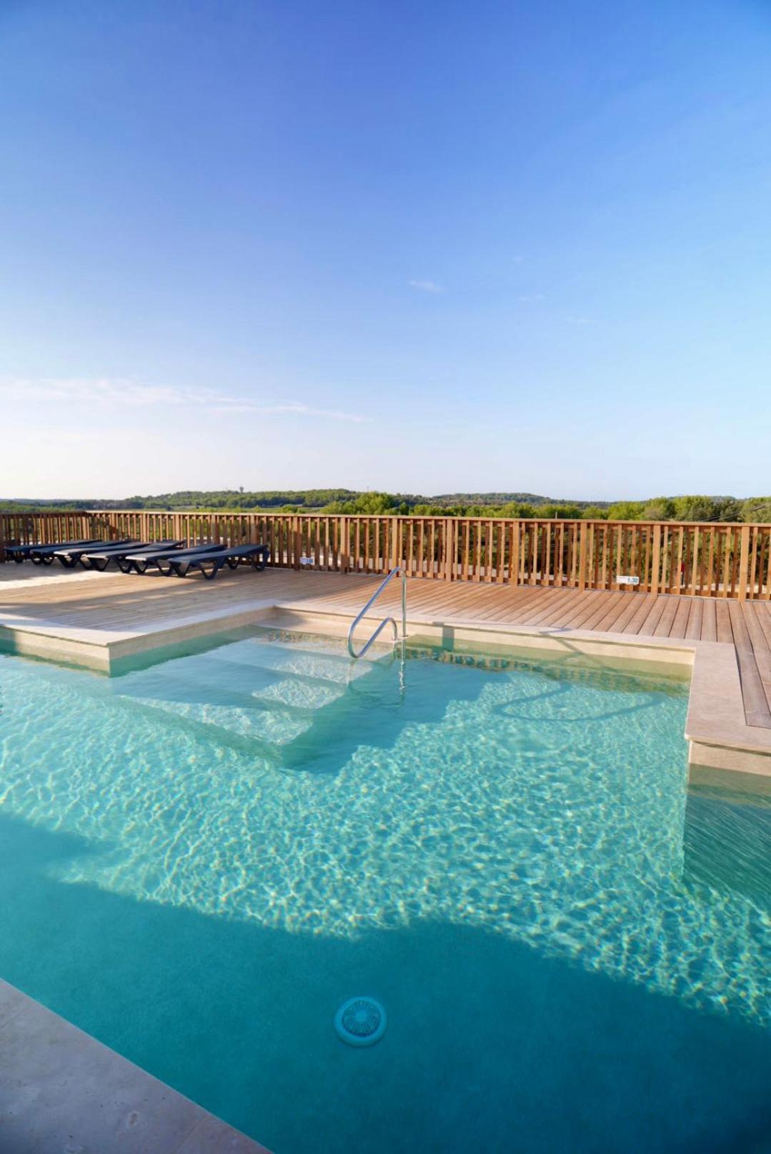 Camping Les Lodges Du Lagon Calvisson Exteriör bild